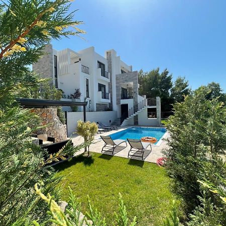 Villa Pine Bar Bagian luar foto