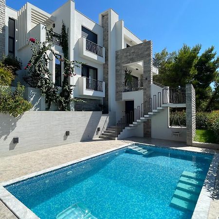 Villa Pine Bar Bagian luar foto