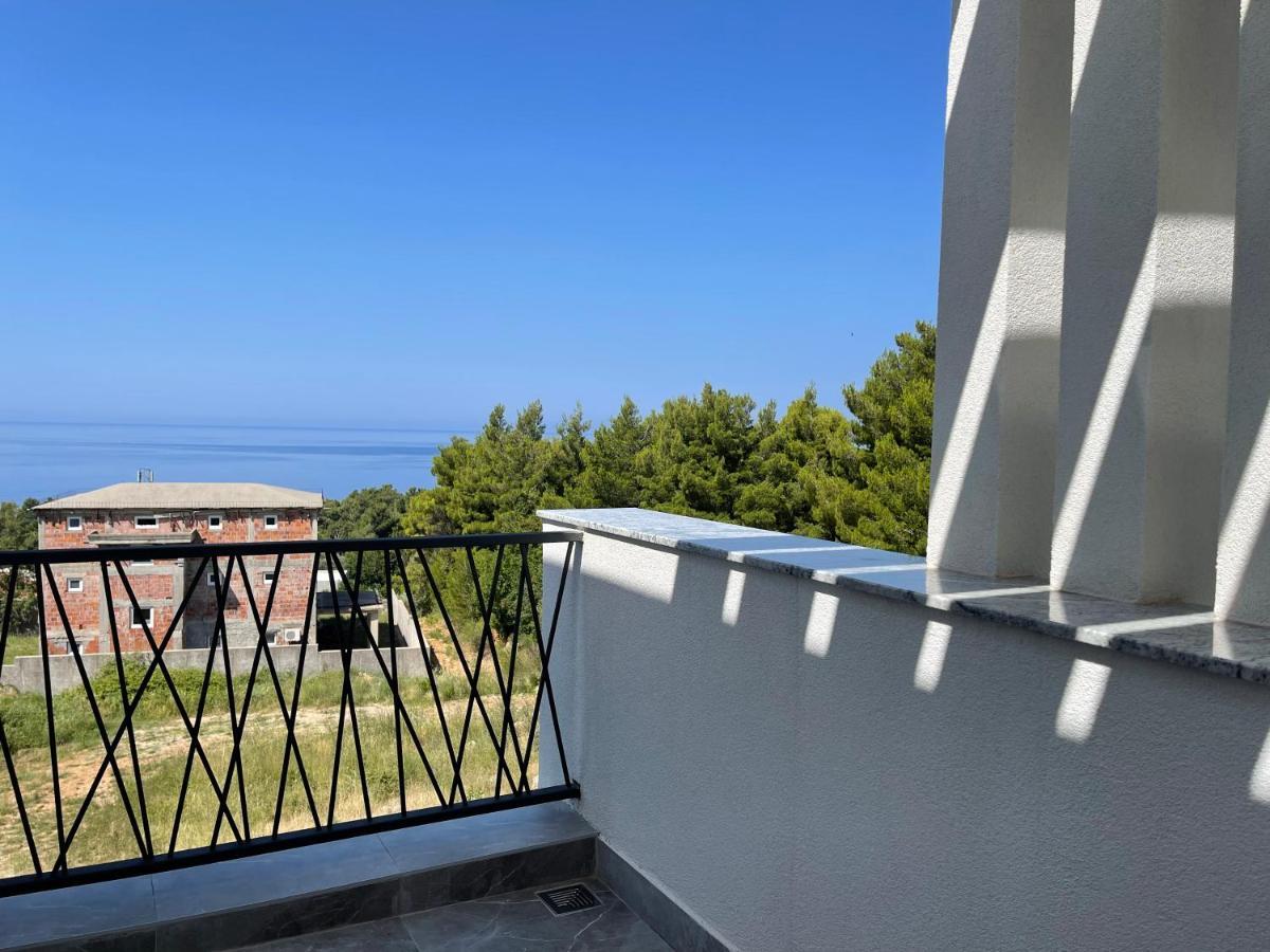 Villa Pine Bar Bagian luar foto