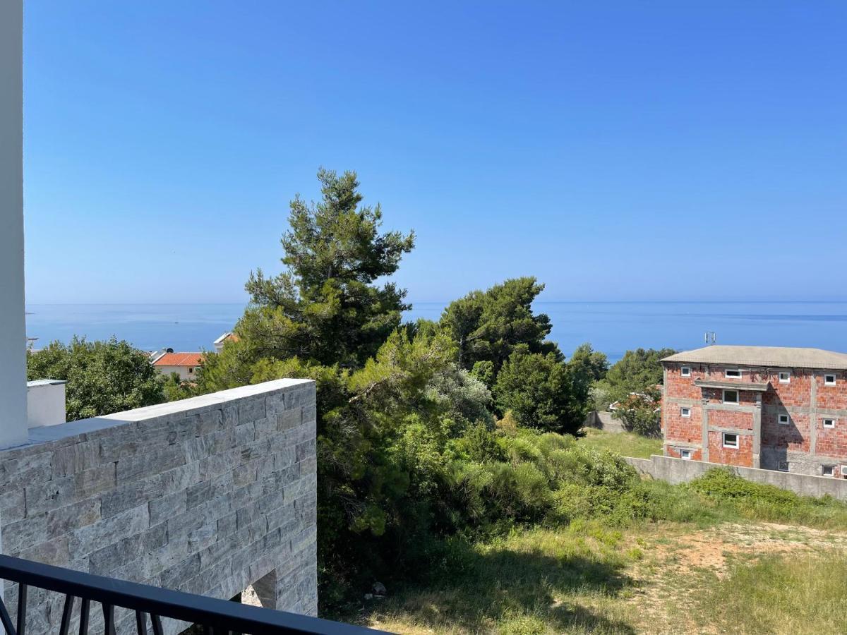 Villa Pine Bar Bagian luar foto