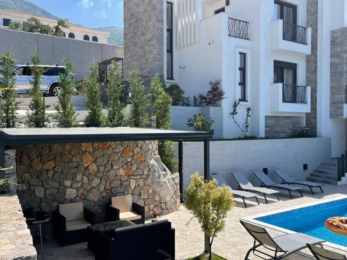 Villa Pine Bar Bagian luar foto