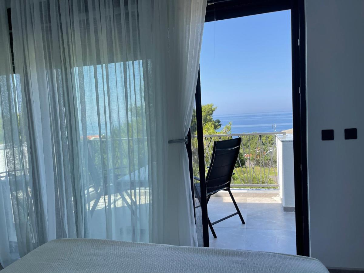 Villa Pine Bar Bagian luar foto