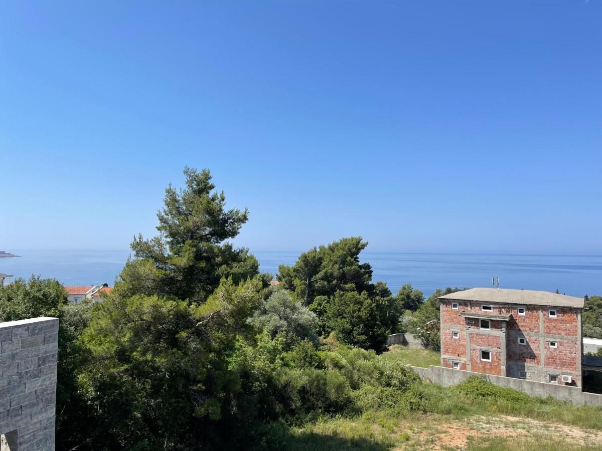 Villa Pine Bar Bagian luar foto