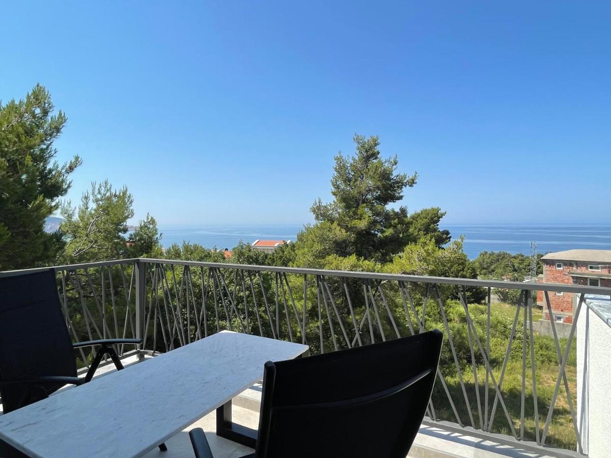 Villa Pine Bar Bagian luar foto